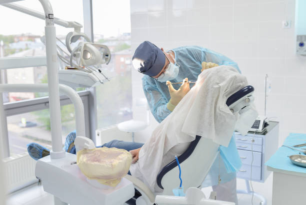 Best Emergency Tooth Extraction  in Colonial Heights, TN